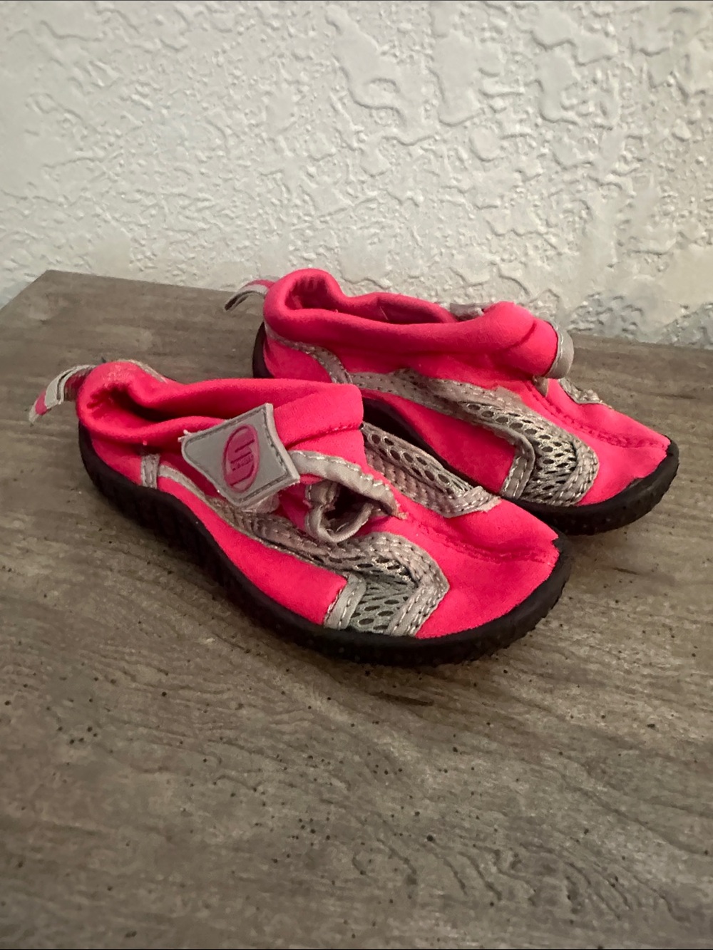 Toddler Girls Water Shoes Size 6